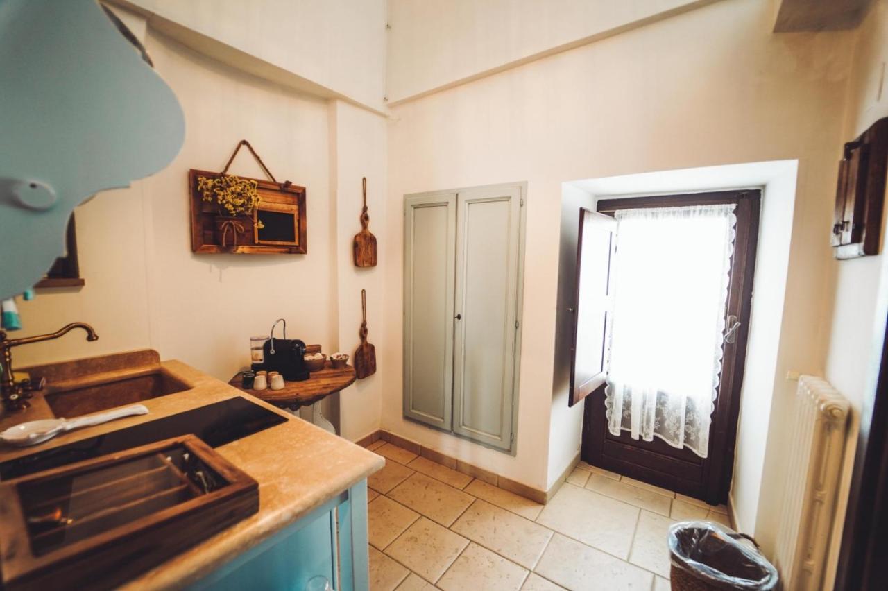 Trullo Malvasia-Trulli Anti Charme & Relax Альберобелло Экстерьер фото