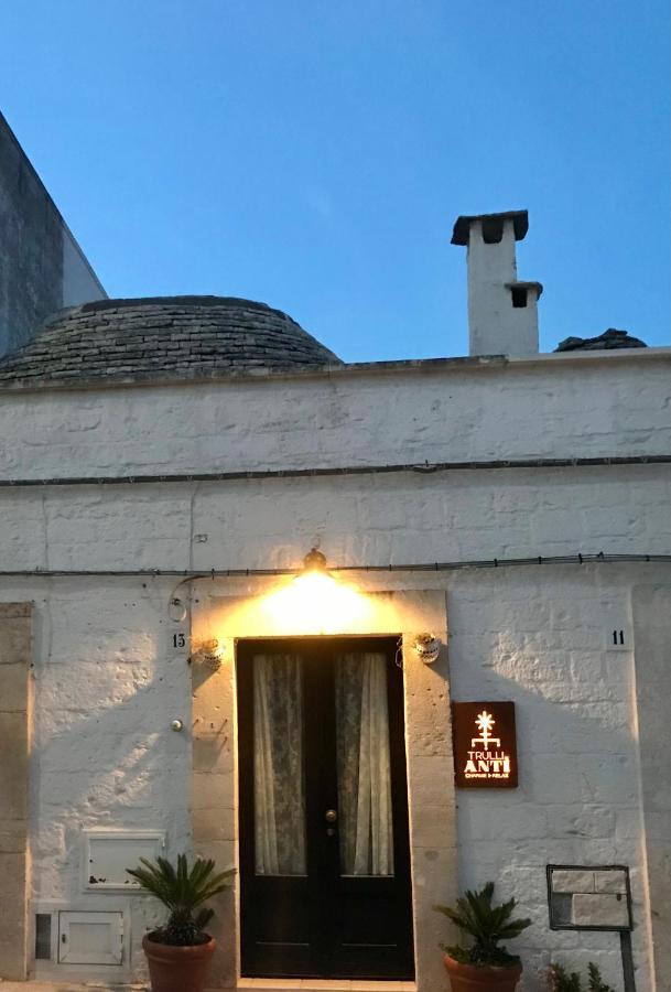 Trullo Malvasia-Trulli Anti Charme & Relax Альберобелло Экстерьер фото